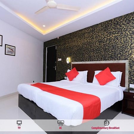 Capital O 61059 Green Life Hotel Kochi Exterior foto